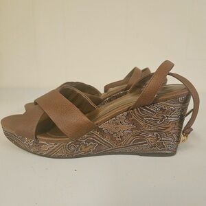 Fioni Brown Patterned Wedge Sandals